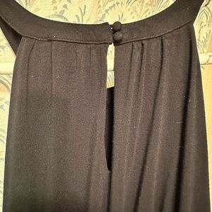 Women’s simple black dress!